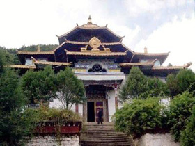 Bujiu Lama Monastery 